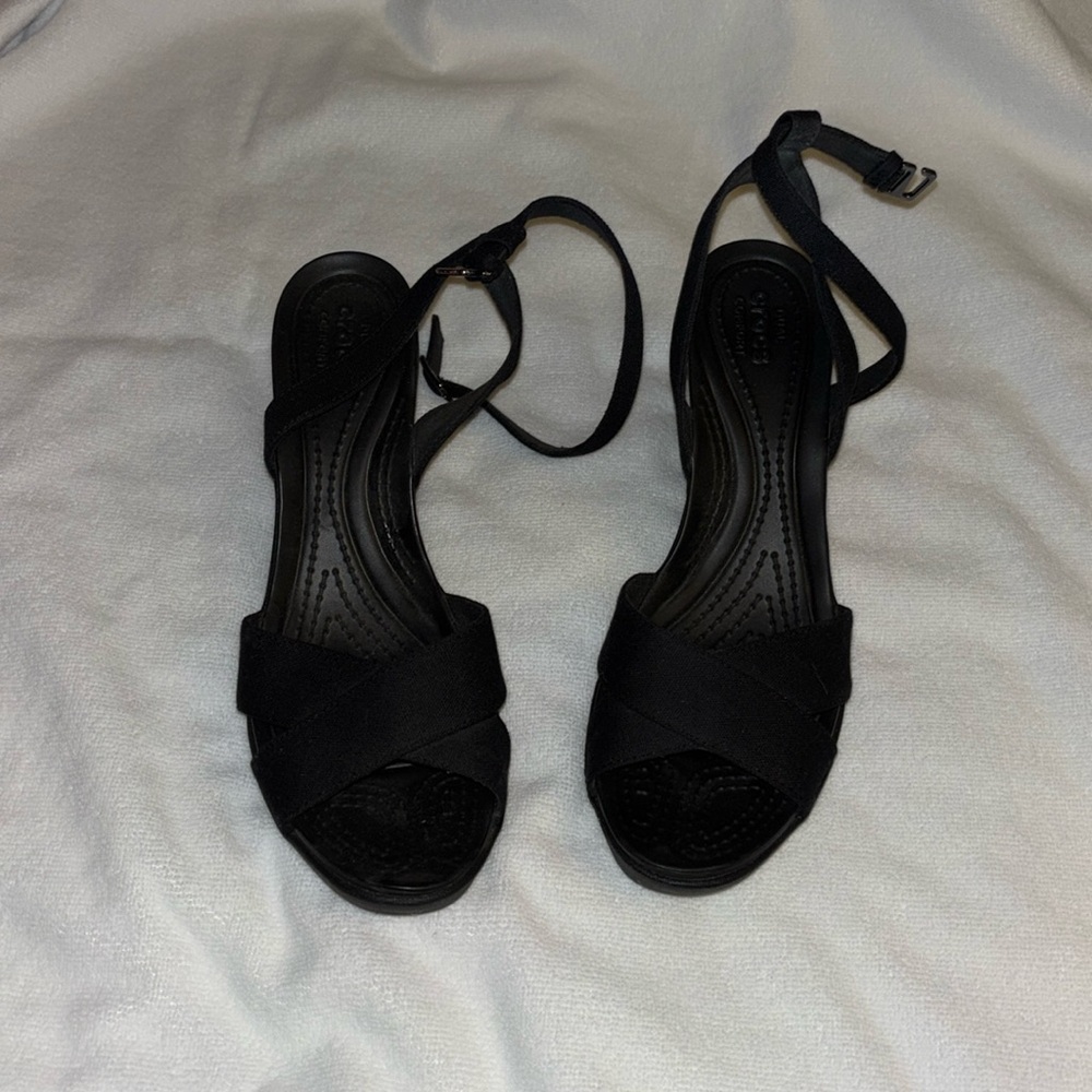 Leigh 2 crocs wedges